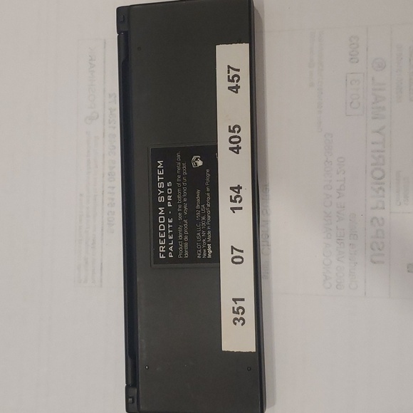 Inglot eyeshadow set - Picture 4 of 4